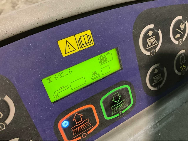Nilfisk br1100s zitschrob zuigmachine (682u) - afbeelding 15 van  18