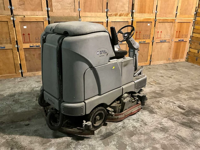 Nilfisk br1100s zitschrob zuigmachine (682u) - afbeelding 4 van  18