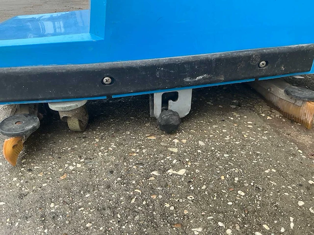 Nilfisk c38 schrobmachine - afbeelding 5 van  9