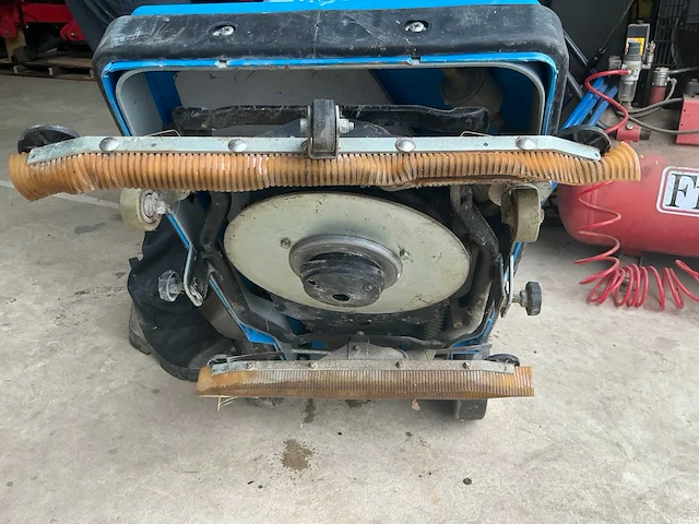 Nilfisk c38 schrobmachine - afbeelding 6 van  9
