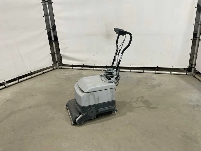 Nilfisk ca 340 schrob zuig machine - afbeelding 1 van  6