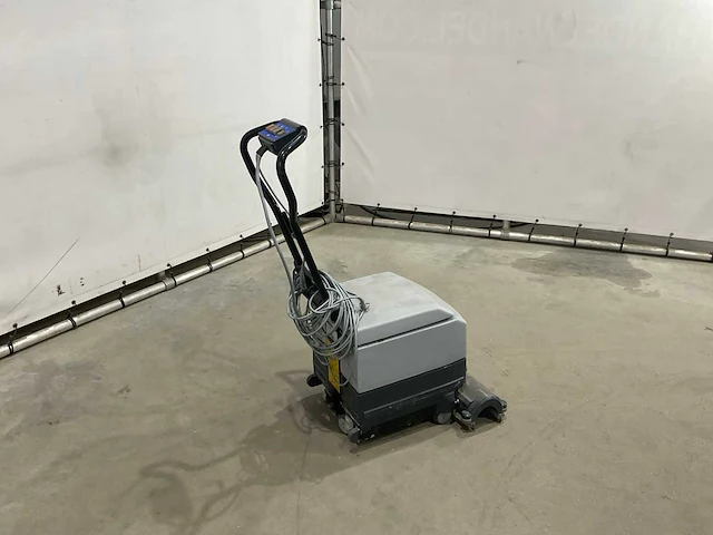 Nilfisk ca 340 schrob zuig machine - afbeelding 3 van  6