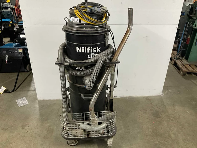 Nilfisk cms sol3000 industriële stofzuiger - afbeelding 1 van  3