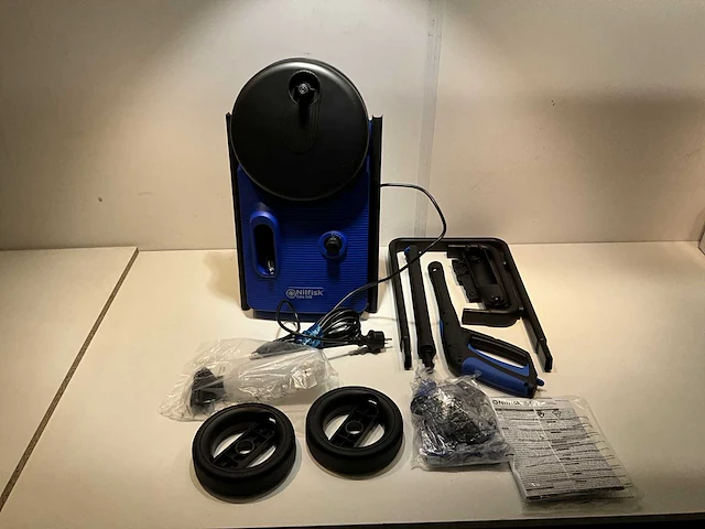 Nilfisk core 140 core 140 hogedrukreiniger met accessoires - afbeelding 9 van  13