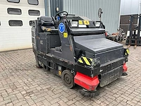 Nilfisk cr 1700 zelfrijdende schrob / veegmachine - afbeelding 23 van  28