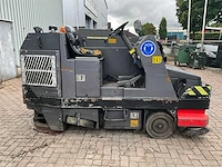 Nilfisk cr 1700 zelfrijdende schrob / veegmachine - afbeelding 24 van  28