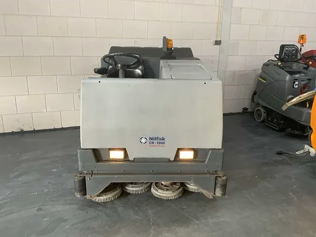 Nilfisk cr1300 zelfrijdende schrobmachine - afbeelding 18 van  22