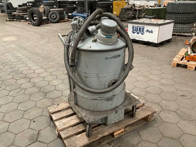 Nilfisk gs83-33254 industriële stofzuiger - afbeelding 2 van  6