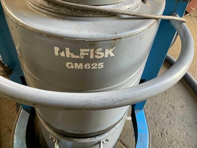 Nilfisk industriële stofzuiger - afbeelding 7 van  10
