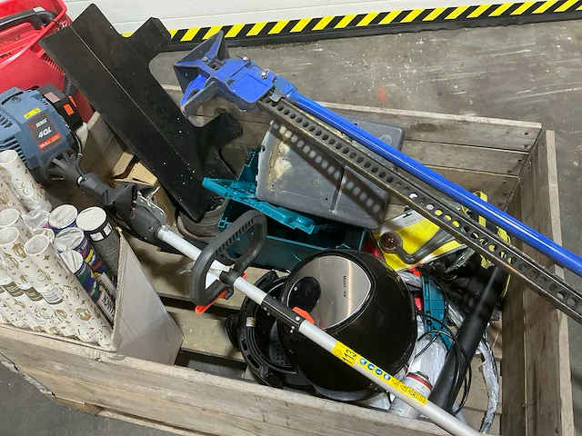 Nilfisk / numatic divers overige werkplaatsinventaris - afbeelding 3 van  8