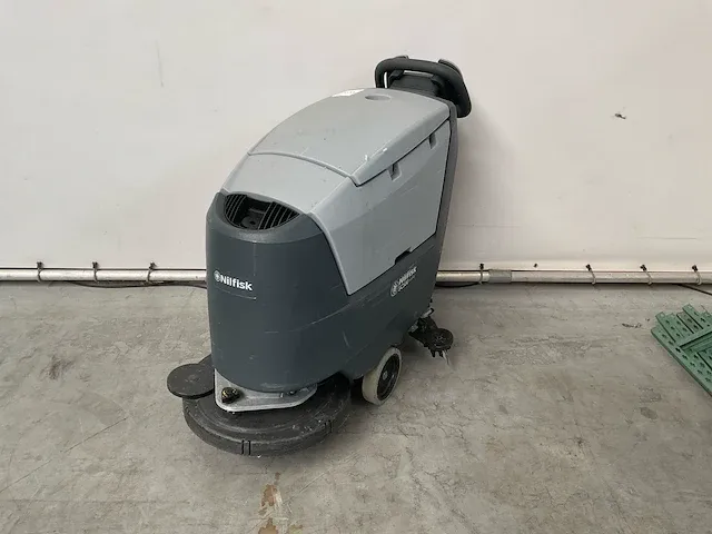 Nilfisk sc500 schrobmachine - afbeelding 1 van  7
