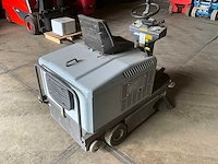 Nilfisk sr 1100 b zelfrijdende veegmachine - afbeelding 4 van  10