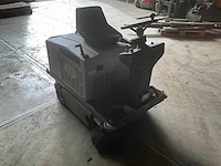 Nilfisk sr 1100 b zelfrijdende veegmachine - afbeelding 6 van  10