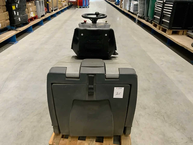 Nilfisk sr1000s b zelfrijdende veegmachine - afbeelding 9 van  15