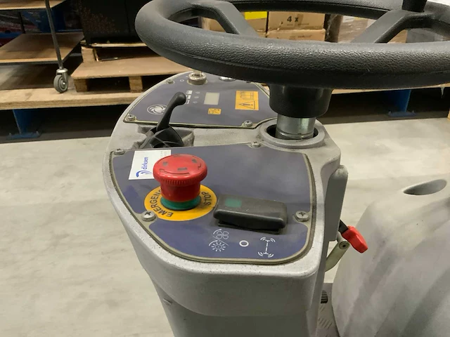 Nilfisk sr1000s b zelfrijdende veegmachine - afbeelding 15 van  15