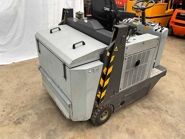 Nilfisk sr1400 veegmachine - afbeelding 6 van  11