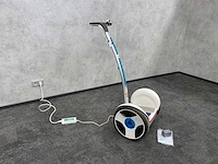 Ninebot - personal transportation robot - afbeelding 1 van  14