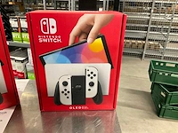 Nintendo switch oled spelcomputer - afbeelding 1 van  4