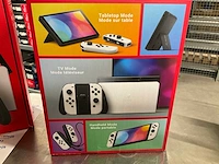 Nintendo switch oled spelcomputer - afbeelding 3 van  4
