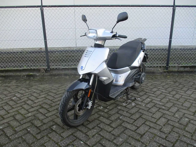 Nipponia - bromscooter - f3 citystar - scooter - afbeelding 5 van  12