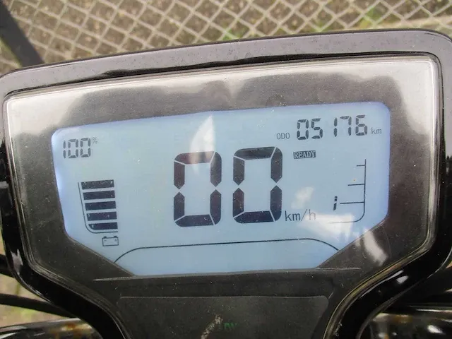 Nipponia - snorscooter - volty - e-scooter - afbeelding 5 van  13