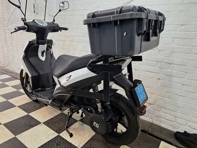 Nipponia citystar f3 25 km elektrische snorscooter - afbeelding 3 van  7