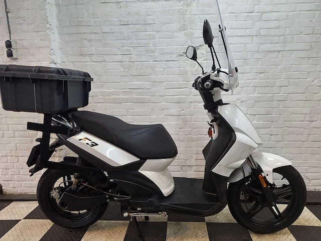 Nipponia citystar f3 25 km elektrische snorscooter - afbeelding 6 van  7