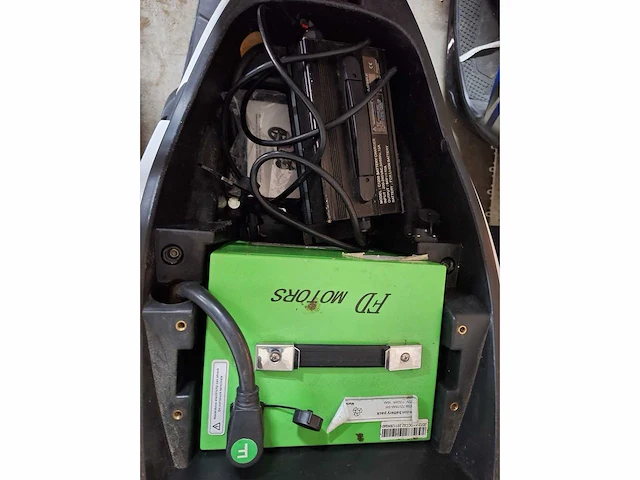 Nipponia citystar f3 25 km elektrische snorscooter - afbeelding 7 van  7
