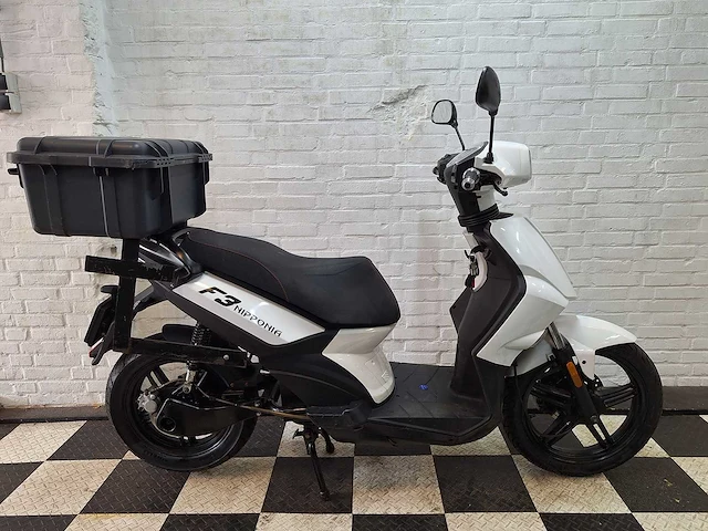 Nipponia citystar f3 25 km elektrische snorscooter - afbeelding 6 van  8