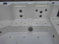 Nirwana 8 persoons jacuzzi en buitenspa - afbeelding 2 van  26