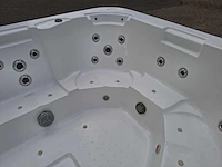 Nirwana 8 persoons jacuzzi en buitenspa - afbeelding 10 van  26
