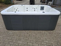 Nirwana 8 persoons jacuzzi en buitenspa - afbeelding 19 van  26