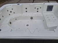 Nirwana 8 persoons jacuzzi en buitenspa - afbeelding 25 van  26