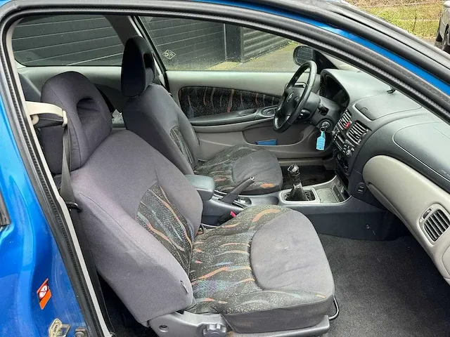 Nissan - almera - 1.5 luxury - 51-fl-pz - 2000 - afbeelding 6 van  18