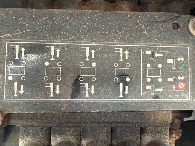 Nissan - cabstar e - 35.12 2.5 dci 340 - hoogwerker bedrijfswagen - afbeelding 14 van  37