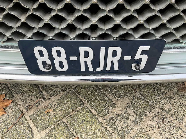 Nissan - figaro (1991) - afbeelding 44 van  45