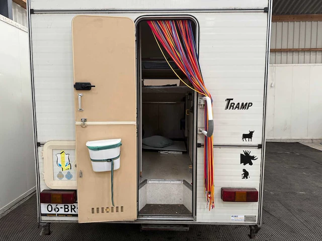 Nissan - king cab - tramp camper unit - camper - 2004 - afbeelding 7 van  47