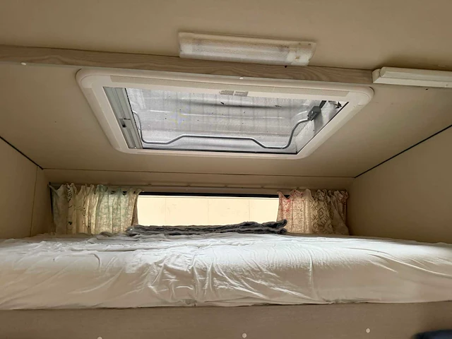 Nissan - king cab - tramp camper unit - camper - 2004 - afbeelding 9 van  47