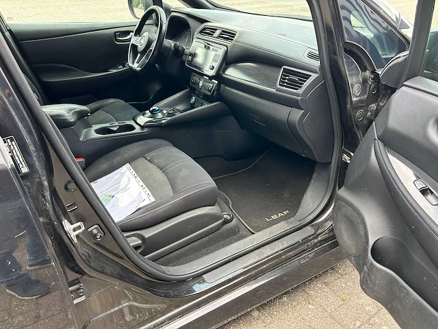 Nissan - leaf - 2.zero edition 40kwh - personenauto - afbeelding 22 van  24