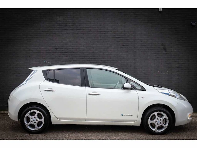 Nissan - leaf - base 24 kwh 83-rbb-5 - afbeelding 12 van  22