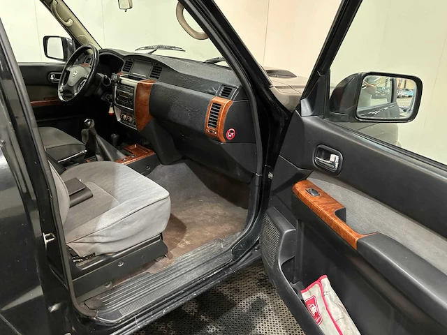 Nissan - patrol gr - 3.0 di xe - 2008 - van - afbeelding 21 van  31