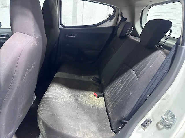 Nissan - pixo - 1.0 visia - 09-lkf-9 - afbeelding 7 van  19