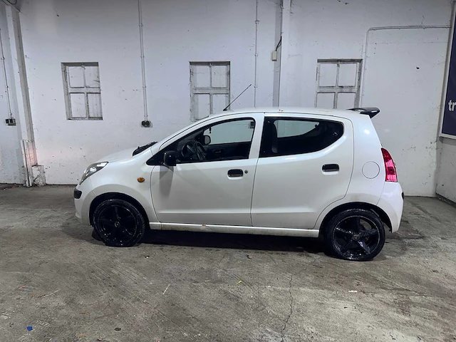 Nissan - pixo - 1.0 visia - 09-lkf-9 - afbeelding 12 van  19
