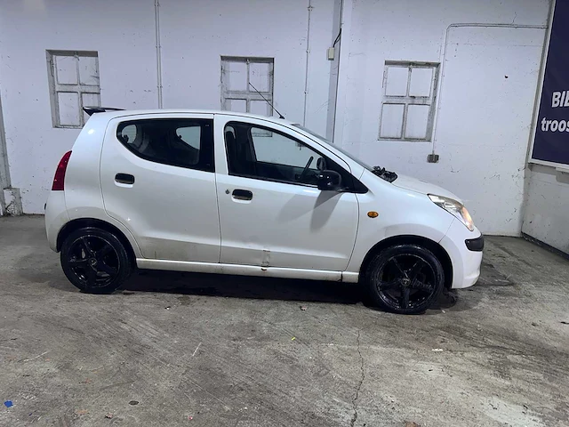 Nissan - pixo - 1.0 visia - 09-lkf-9 - afbeelding 16 van  19