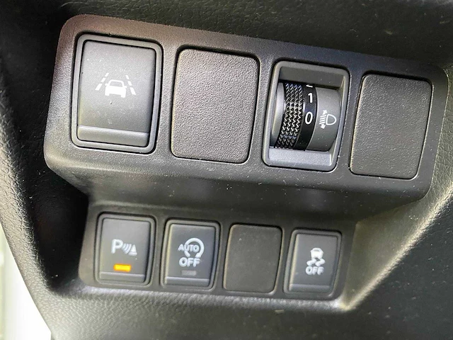 Nissan - qashqai - 1.2 n-connecta - l-666-hl - 2016 - afbeelding 10 van  24