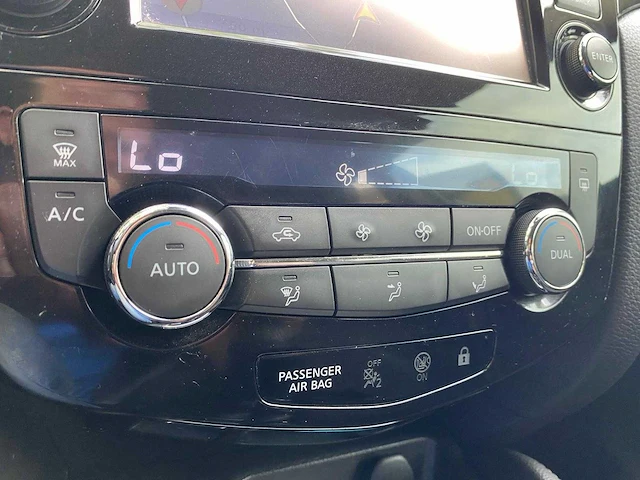Nissan - qashqai - 1.2 n-connecta - l-666-hl - 2016 - afbeelding 15 van  24
