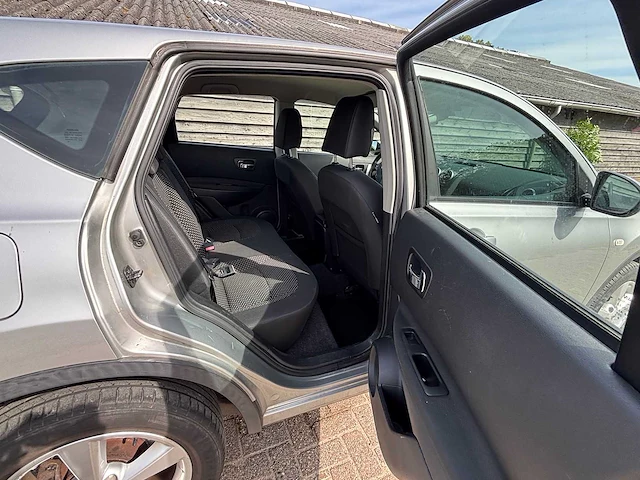 Nissan - qashqai - 2.0 acenta - car - afbeelding 14 van  27