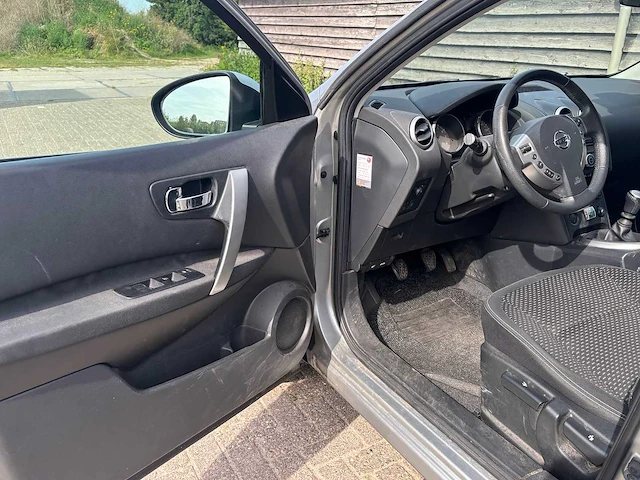 Nissan - qashqai - 2.0 acenta - car - afbeelding 27 van  27