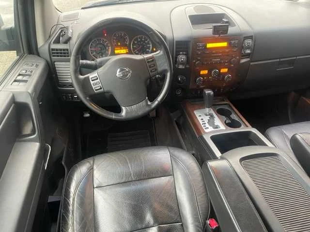 Nissan - titan 5.6 v8 - bedrijfswagen - afbeelding 2 van  16