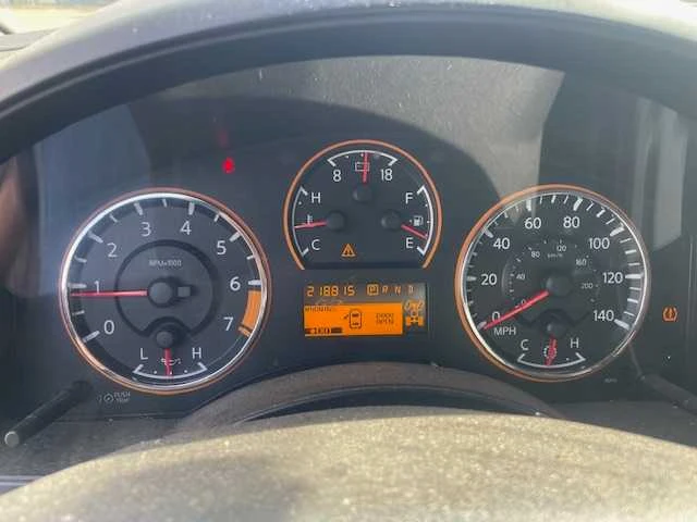 Nissan - titan 5.6 v8 - bedrijfswagen - afbeelding 3 van  16